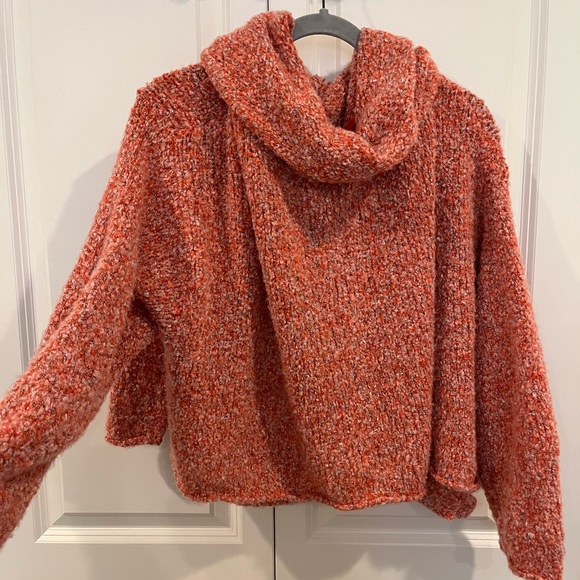 Free people chunky neck sweater; size L; only worn twice! - Picture 5 of 6